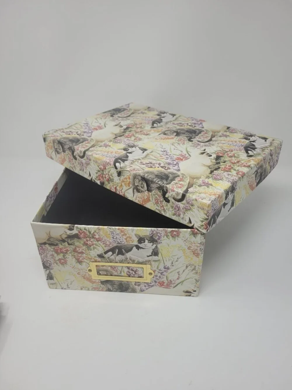 Deluxe Stationery Gift Box w/ Dividers 47 Greeting Cards Wrapping Paper 3 Bags